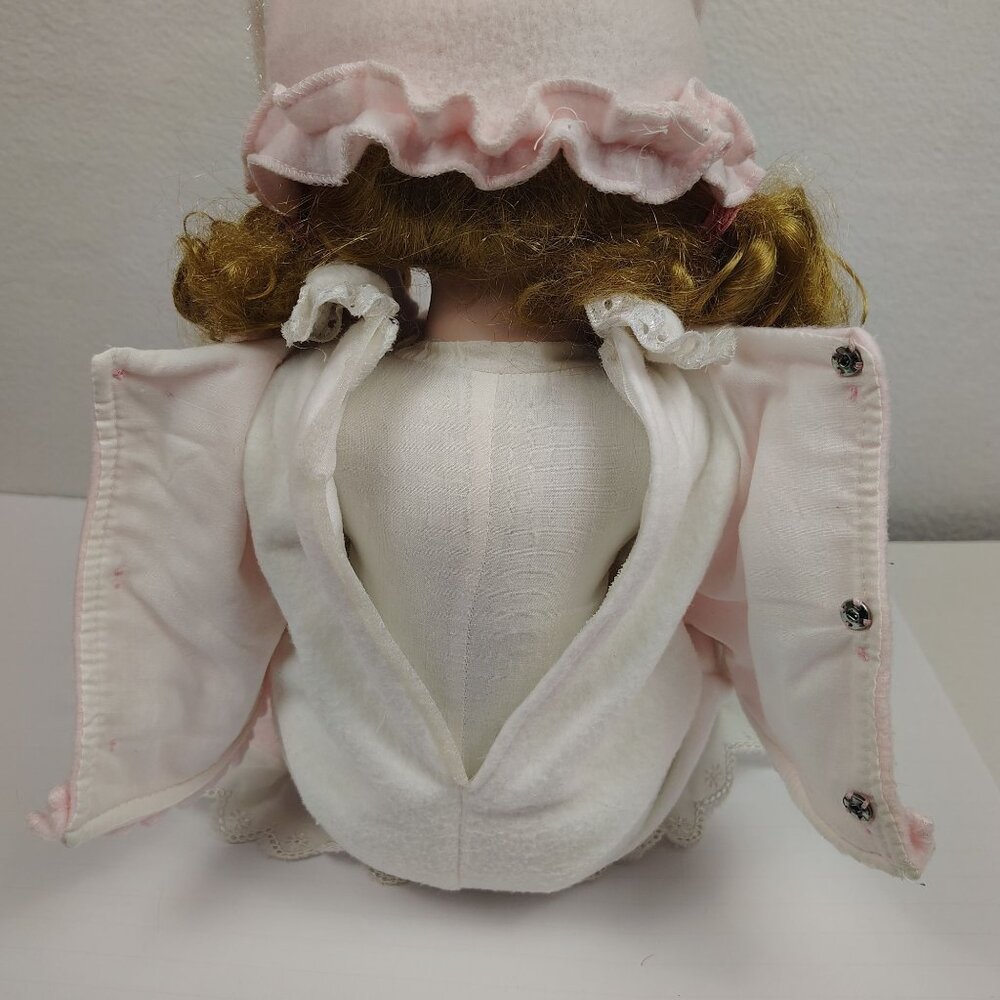 Vintage Porcelain Doll Wintac Enterprise Co. Baby Girl Blond Pink Dog - Picture 15 of 16